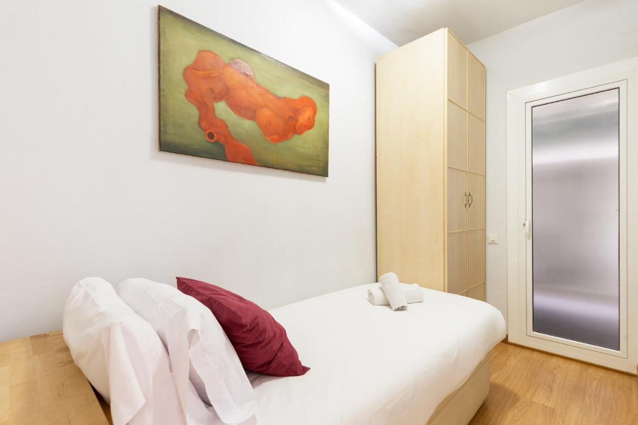 Stay U-Nique Apartments Radas II Barselona Dış mekan fotoğraf