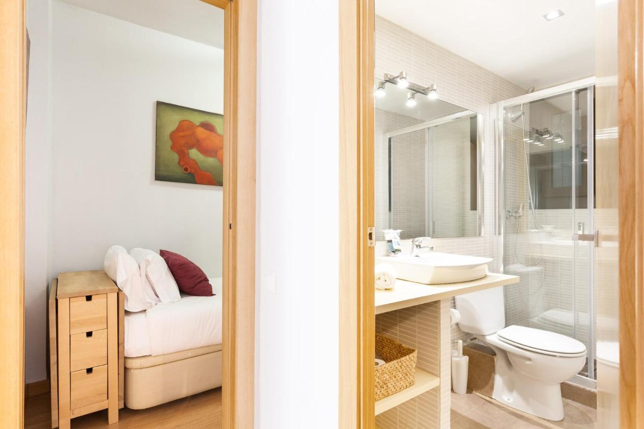 Stay U-Nique Apartments Radas II Barselona Dış mekan fotoğraf